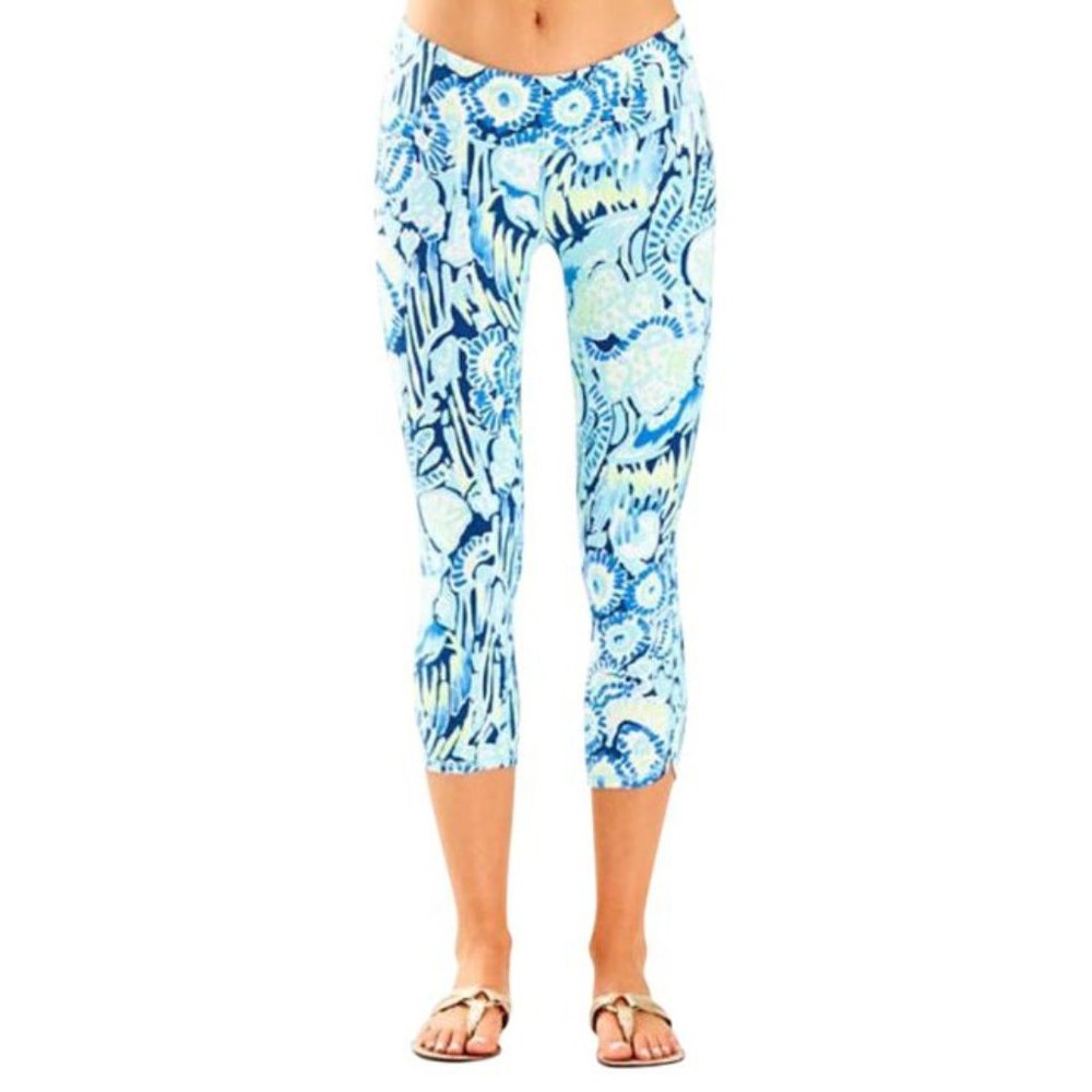 Lilly Pulitzer Luxletic 21” Weekender Cropped Leggings Indigo Sunset Swim Medium